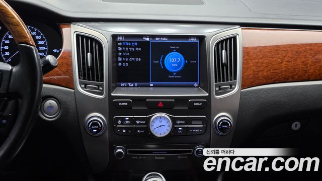 Hyundai Equus 2012 — photo 16