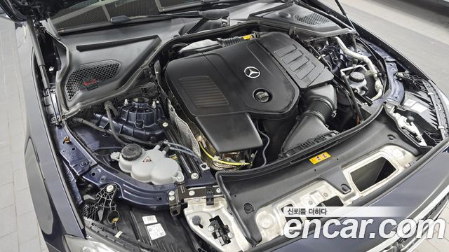 Mercedes-Benz E-Class 2024 — photo 6