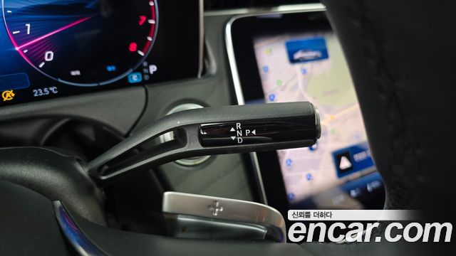 Mercedes-Benz E-Class 2024 — photo 12