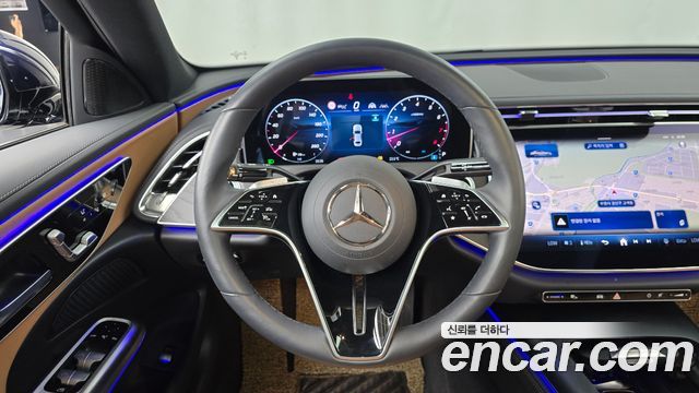 Mercedes-Benz E-Class 2024 — photo 19