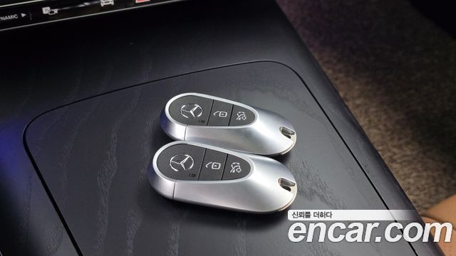 Mercedes-Benz E-Class 2024 — photo 21