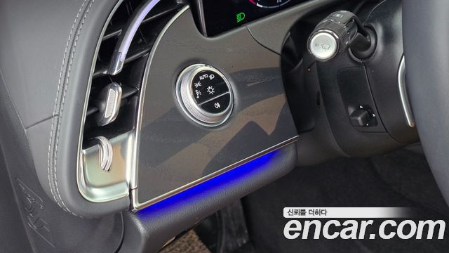 Mercedes-Benz E-Class 2024 — photo 27