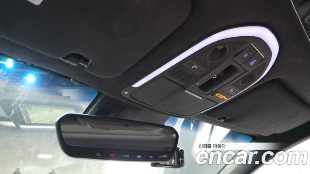 Genesis G70 2018 — photo 23