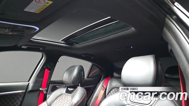 Genesis G70 2018 — photo 26