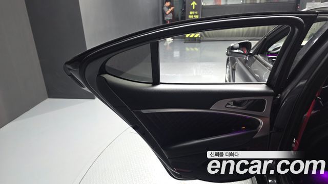 Genesis G70 2018 — photo 15