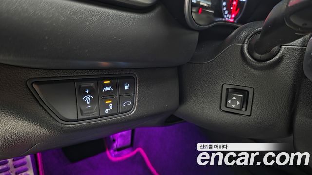 Genesis G70 2018 — photo 28