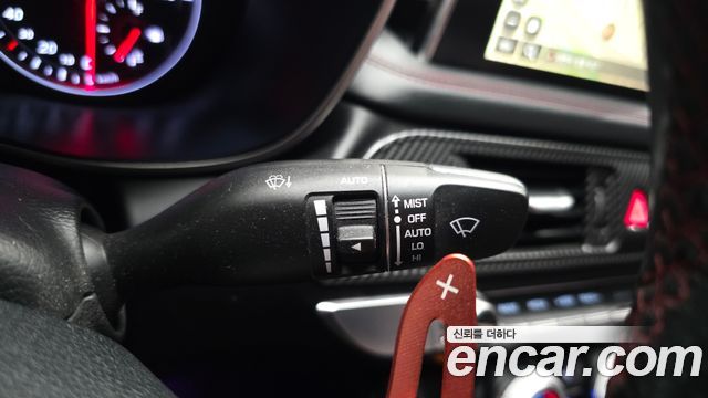 Genesis G70 2018 — photo 29