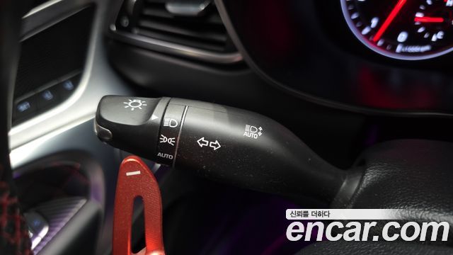 Genesis G70 2018 — photo 30