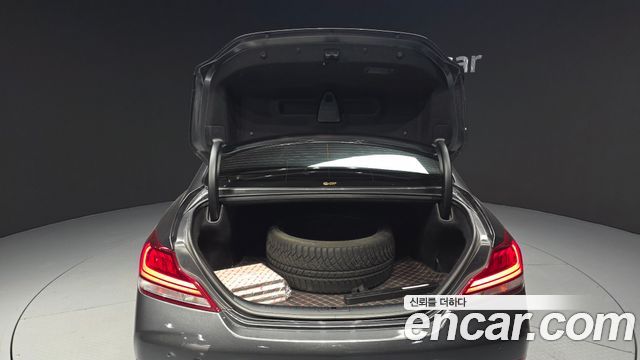 Genesis G70 2018 — photo 33