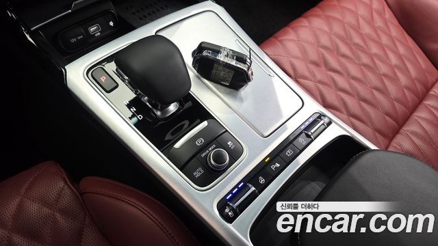 Kia Stinger 2023 — photo 9