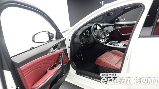 Kia Stinger 2023 — photo 10