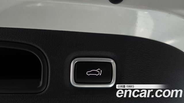 Kia Stinger 2023 — photo 16