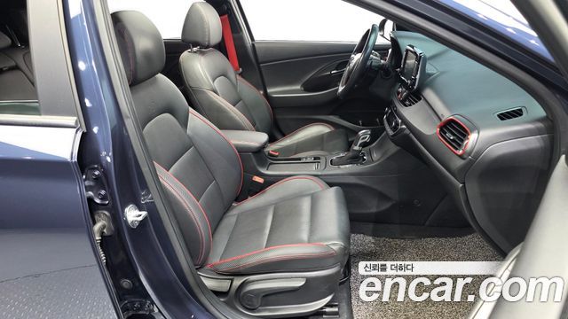 Hyundai i30 2020 — photo 17