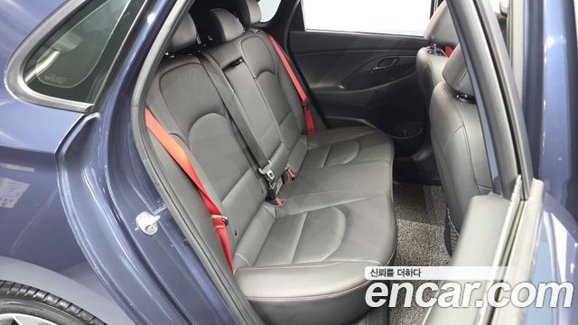Hyundai i30 2020 — photo 18