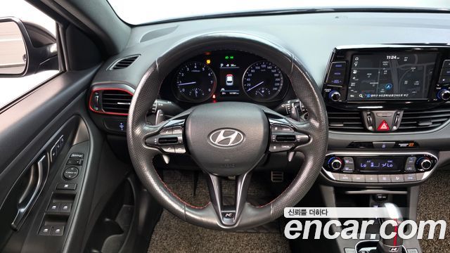 Hyundai i30 2020 — photo 19