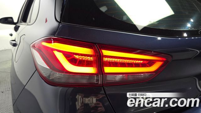 Hyundai i30 2020 — photo 9