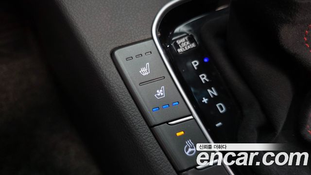 Hyundai i30 2020 — photo 27