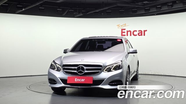 Mercedes-Benz E-Class 2016 — photo 3