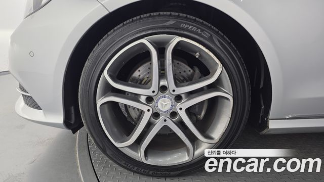 Mercedes-Benz E-Class 2016 — photo 5
