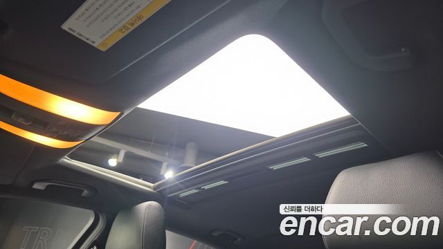 Mercedes-Benz E-Class 2016 — photo 15