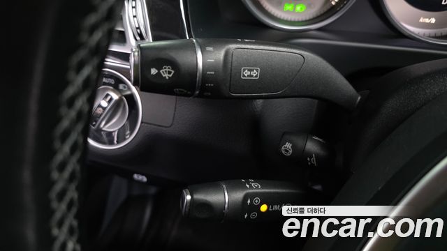 Mercedes-Benz E-Class 2016 — photo 16