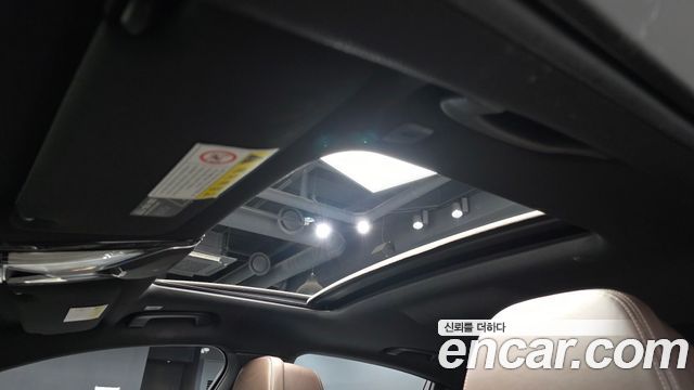 BMW 7-Series 2018 — photo 20