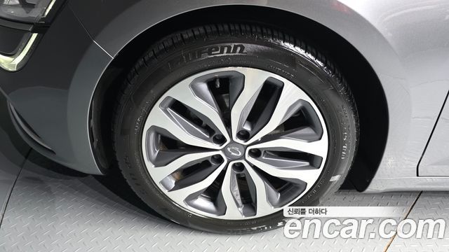 Renault Korea SM6 2017 — photo 5