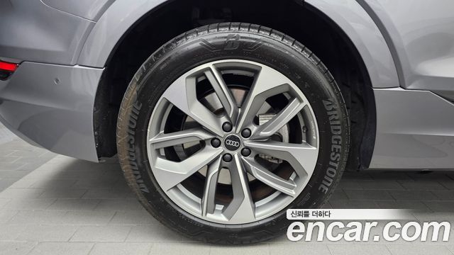 Audi e-tron 2023 — photo 5