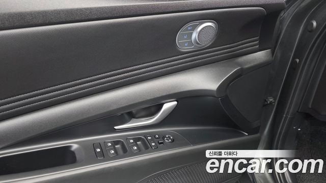 Hyundai AVANTE 2023 — photo 14