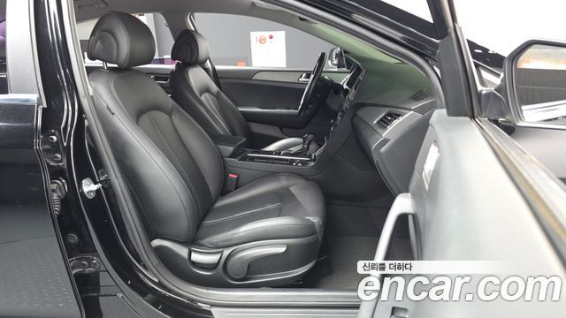 Hyundai Sonata 2015 — photo 17
