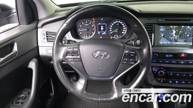 Hyundai Sonata 2015 — photo 19