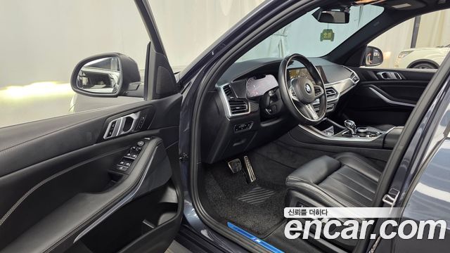 BMW X5 2022 — photo 10