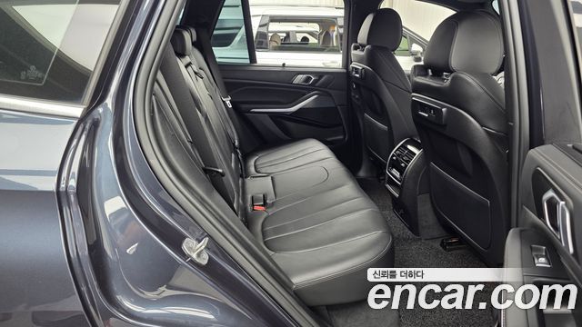 BMW X5 2022 — photo 12