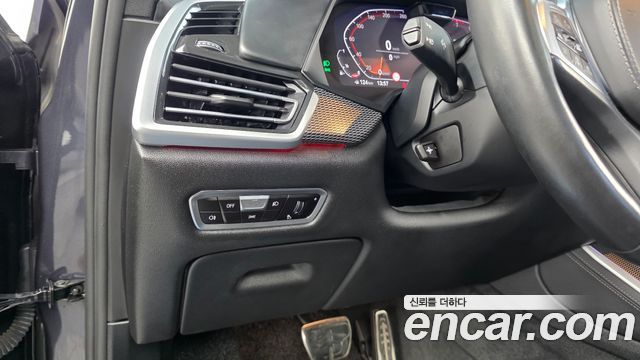 BMW X5 2022 — photo 16