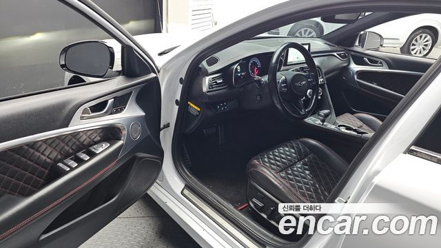 Genesis G70 2018 — photo 10