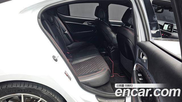 Genesis G70 2018 — photo 11