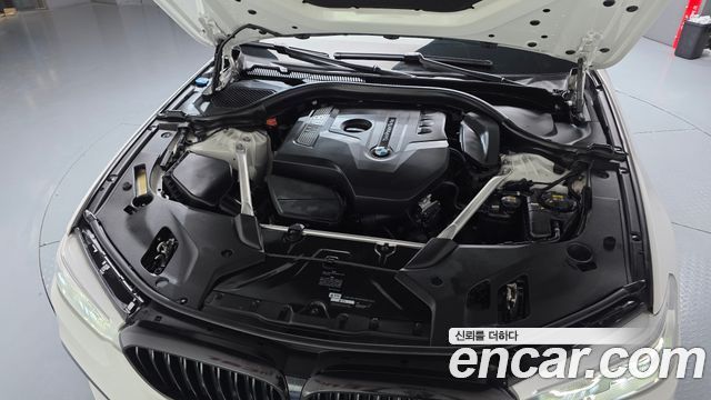 BMW 5-Series 2018 — photo 6