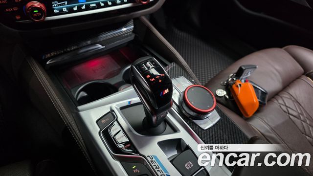 BMW 5-Series 2018 — photo 12