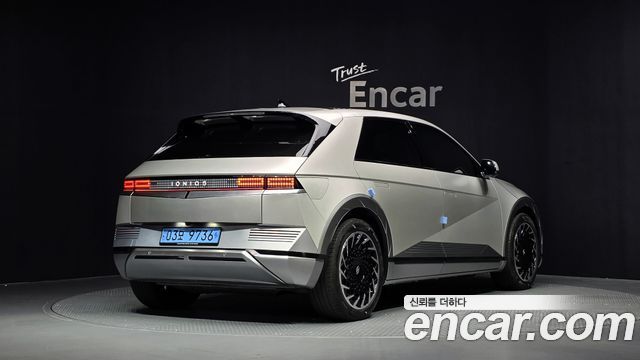 Hyundai Ioniq5 2022 — photo 2