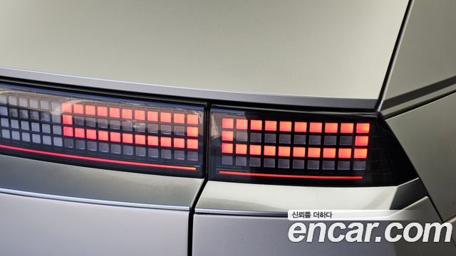Hyundai Ioniq5 2022 — photo 9