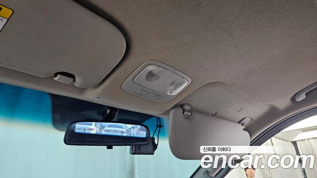 Hyundai Starex 2017 — photo 17