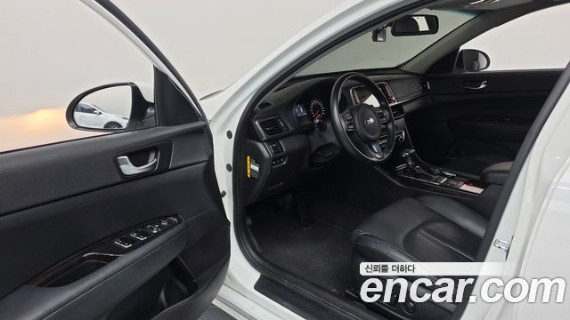 Kia K5 2016 — photo 10