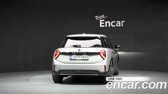 Mini Cooper 2025 — photo 4