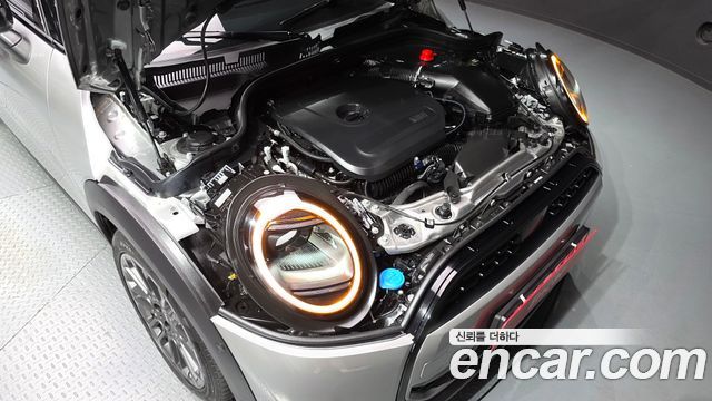 Mini Cooper 2025 — photo 6