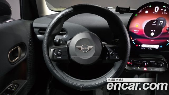 Mini Cooper 2025 — photo 19