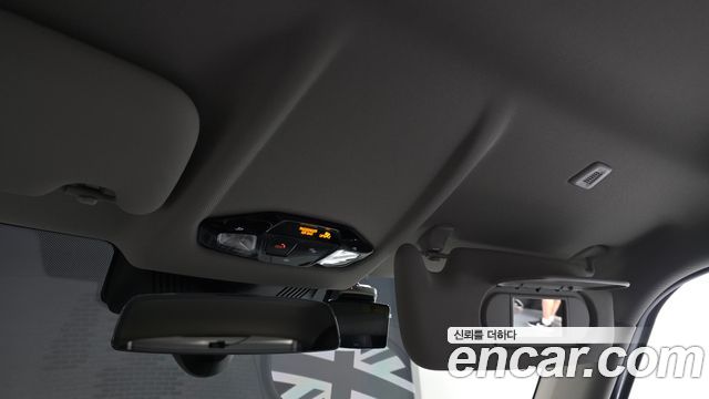 Mini Cooper 2025 — photo 24