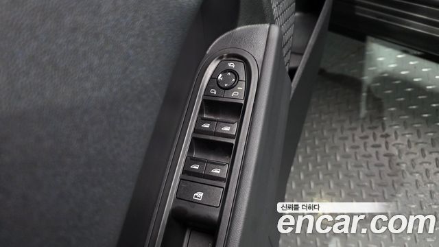 Mini Cooper 2025 — photo 27