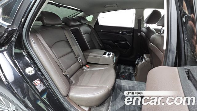 Kia K7 2018 — photo 17