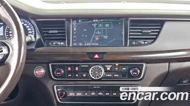 Kia K7 2018 — photo 20