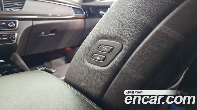 Kia K7 2018 — photo 32